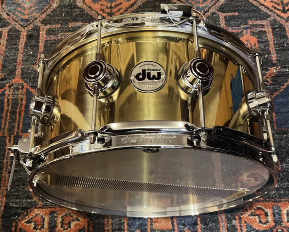 DW 6.5x14 Collector's Polished Bell Brass Snare Drum - DRVN6514SPC